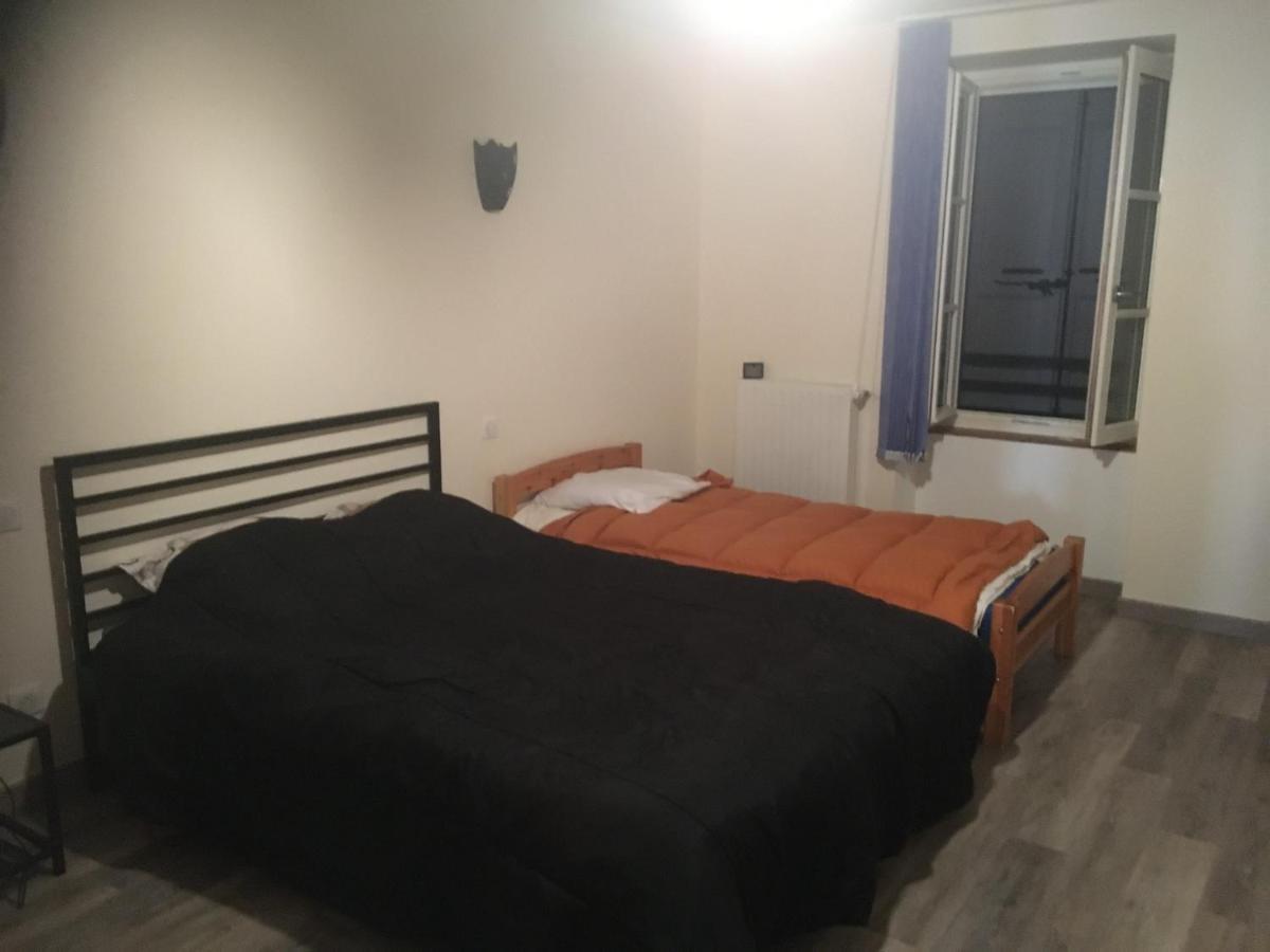 Chambre Familiale Chez L Habitant Лориол-сюр-Дром Екстериор снимка